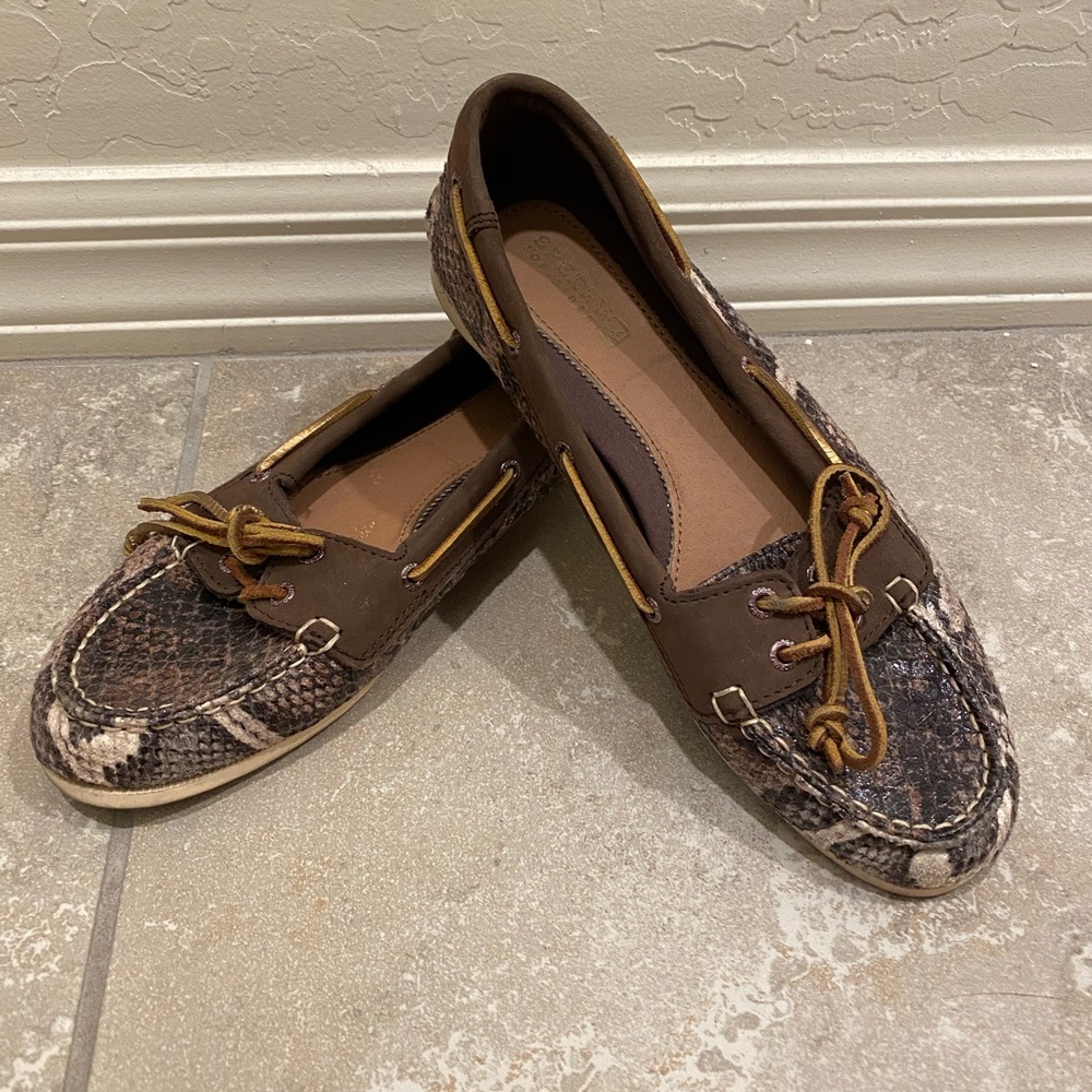 SLIGHTLY USED SPERRY TOP.SIDER SHOES SIZE 7M